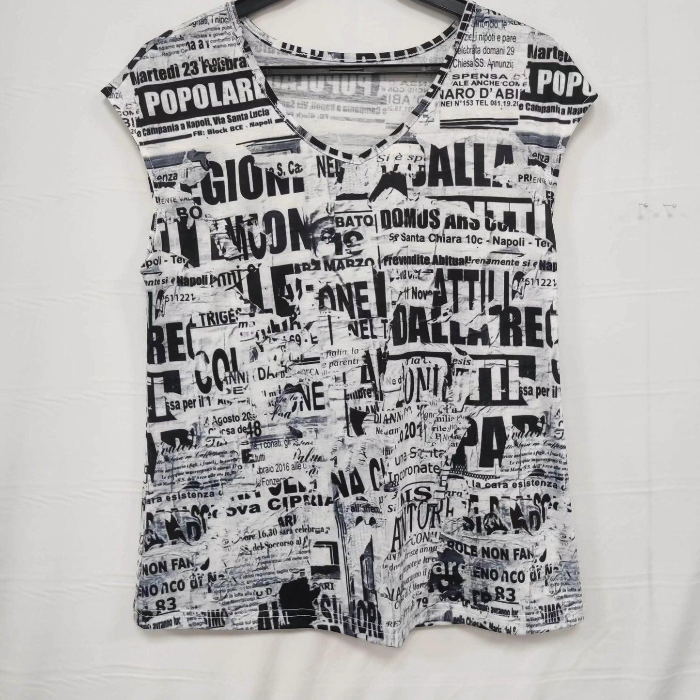 Women's Tribal Floral Print Hat Sleeve V-neck T-shirt