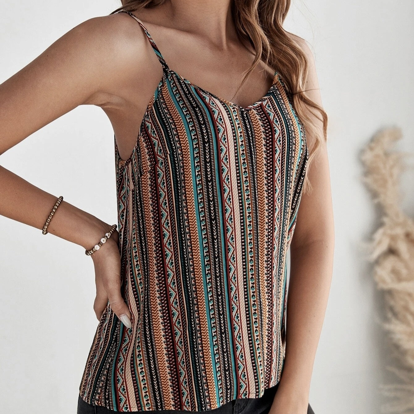 Ladies' Fashionable Geographical Print Retro Camisole Top