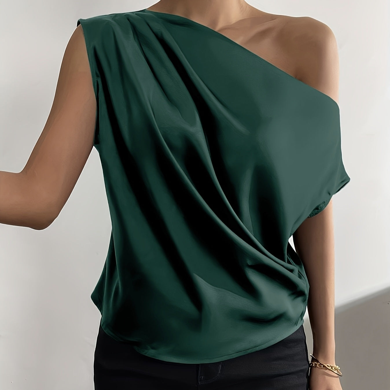 Ladies' Solid Color Asymmetrical Collar Pleated Elegant Casual Sloping Shoulder Collar Off Shoulder Top