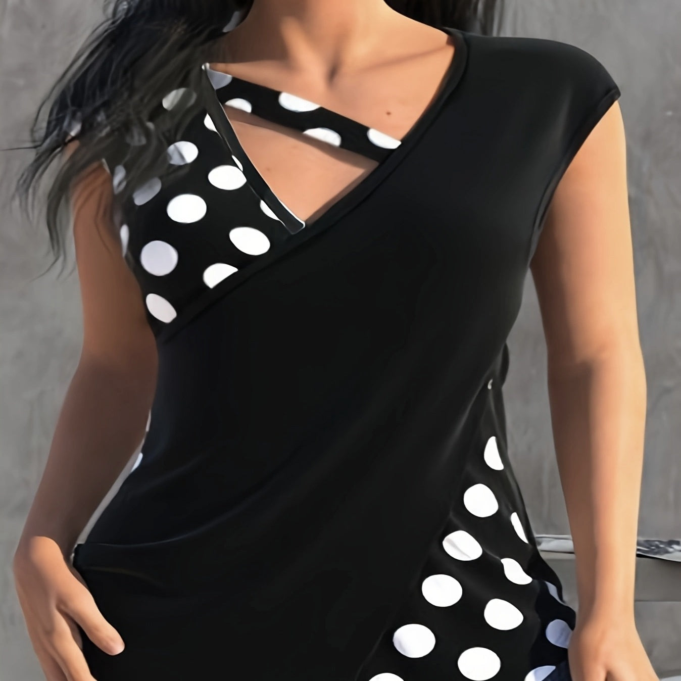 Women's Sleeveless Collar With Unique Design T-shirt Top