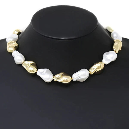 Textured Pearl & Metal Bead Short Necklace